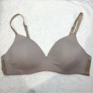 Calvin Klein Nude lightly lined wire free bra